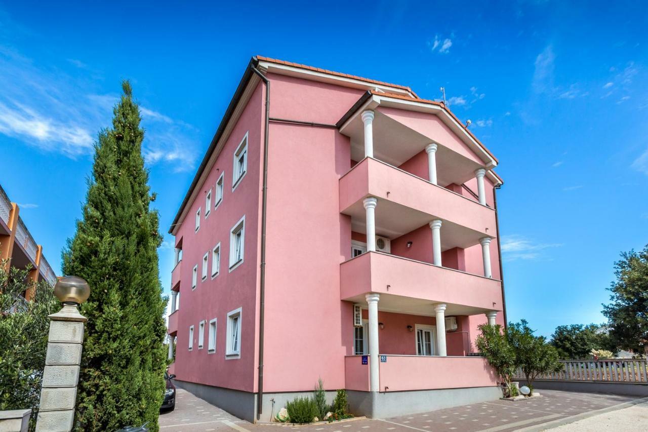 Apartmani Diana Medulin Buitenkant foto