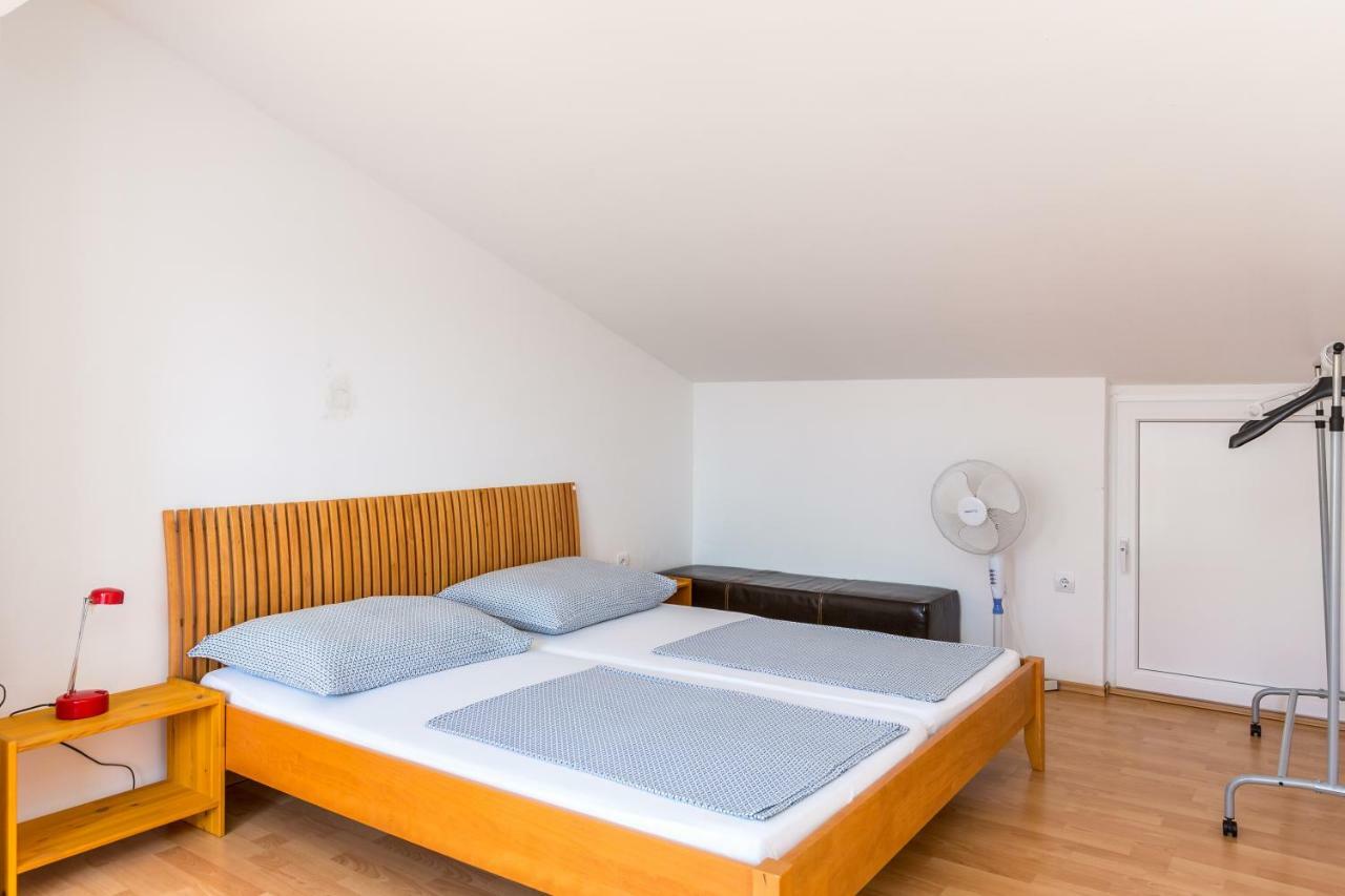 Apartmani Diana Medulin Buitenkant foto