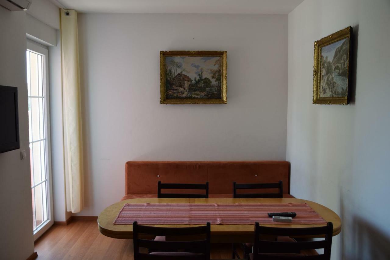 Apartmani Diana Medulin Buitenkant foto