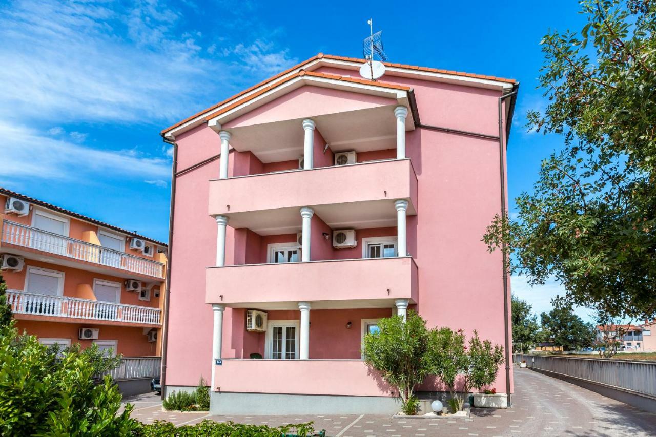 Apartmani Diana Medulin Buitenkant foto
