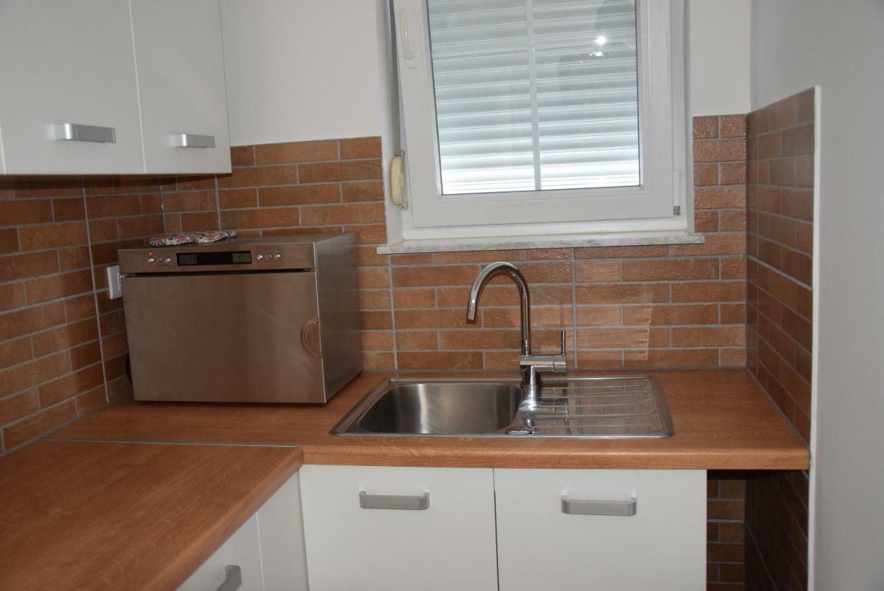 Apartmani Diana Medulin Buitenkant foto