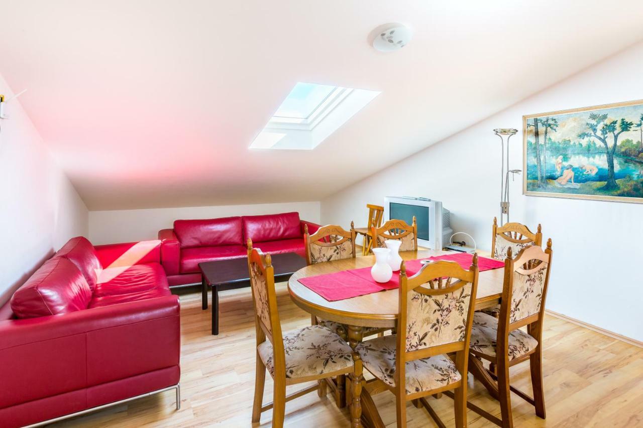 Apartmani Diana Medulin Buitenkant foto